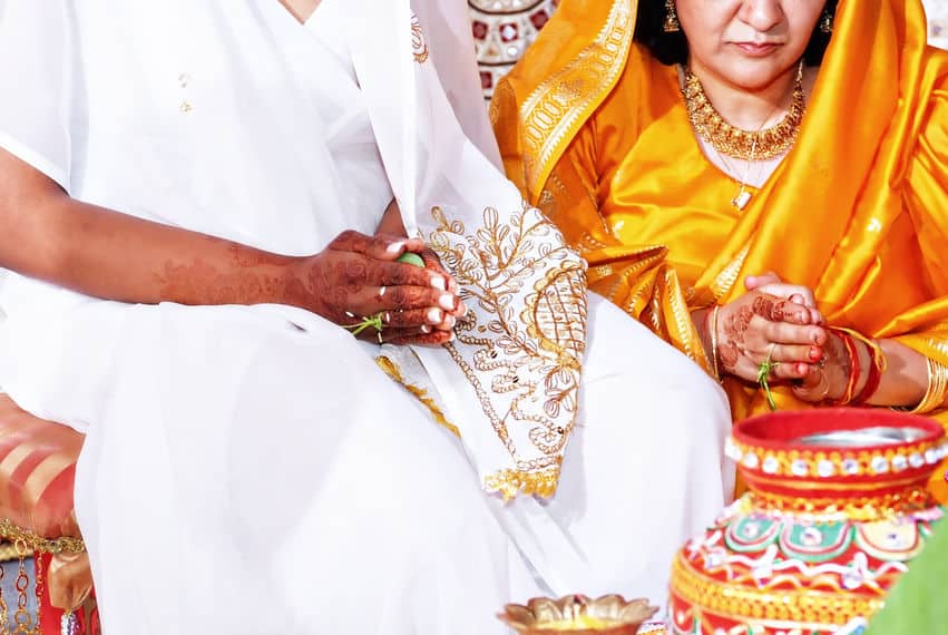 Hindu ceremony makeup for weddings